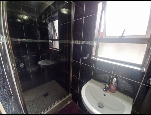 3 BEDROOM HOUSE FOR SALE IN WOODLANDS